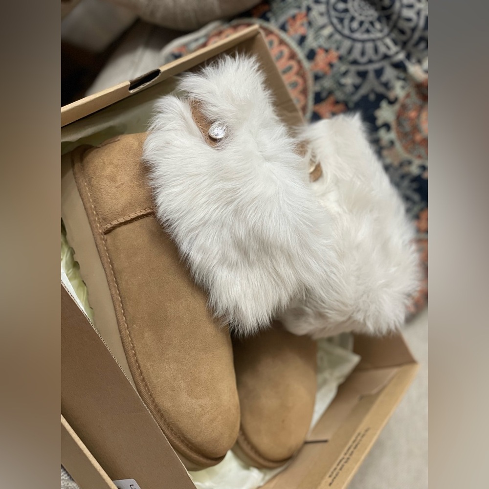 UGG Valentina Chestnut Boots